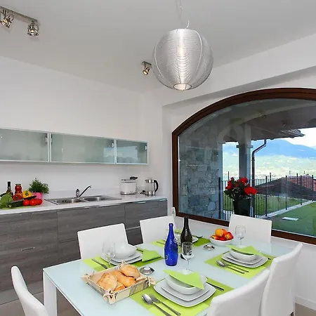 Villa Il Piazzo Sleeps 6 Pool